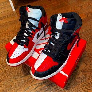 Jordan 1 Homeage 2 Home